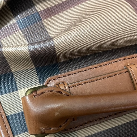 Authentic Burberry Smoked Ckeck Northfield Tote - Picture 12 of 16